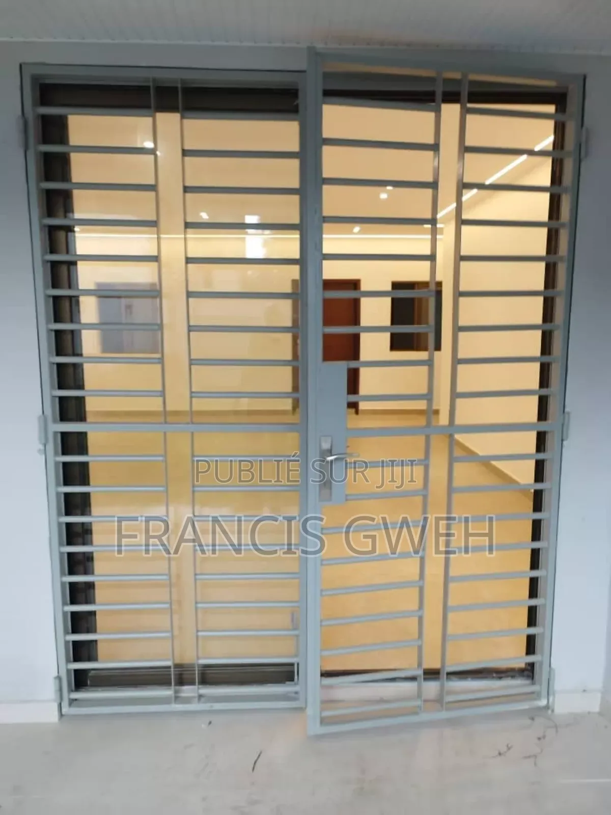 4chbre Villa dans Francis Gweh, Cocody à Louer