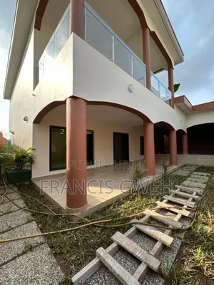 4chbre Duplex dans Francis Gweh, Cocody à Louer