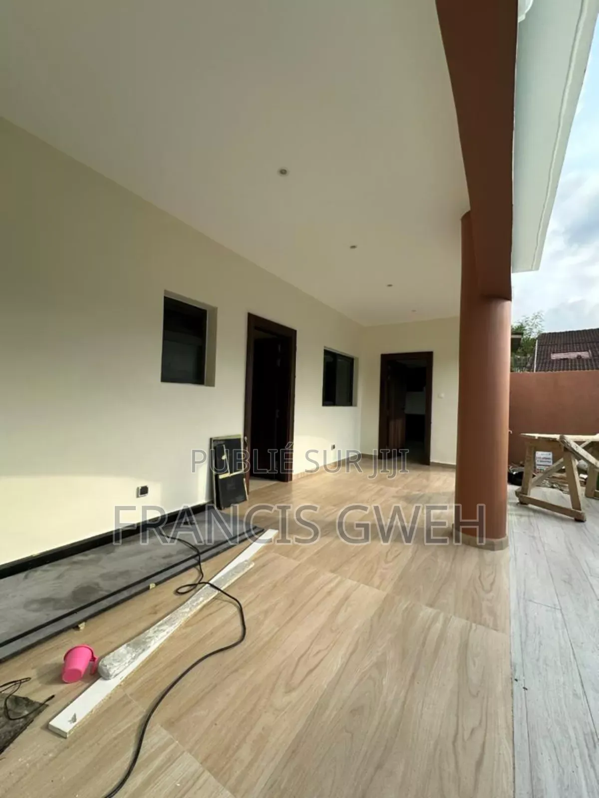 4chbre Duplex dans Francis Gweh, Cocody à Louer