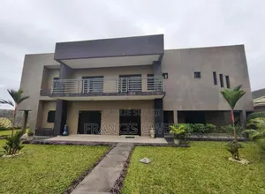 5chbre Duplex dans Francis Gweh, Cocody à Vendre