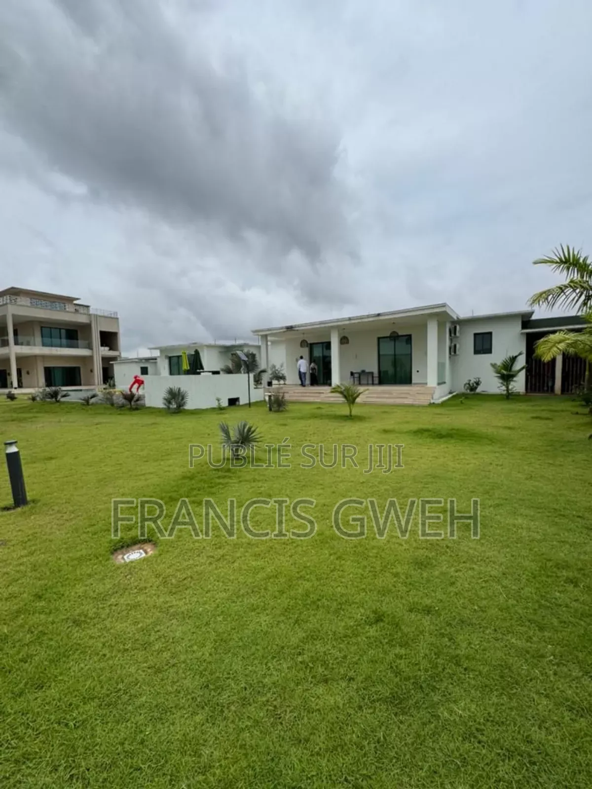 9chbre Duplex dans Francis Gweh, Cocody à Vendre