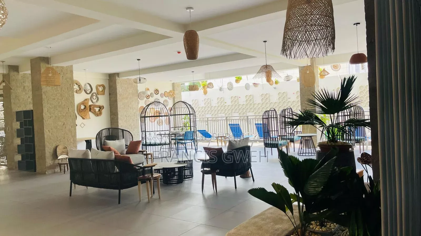 Furnished 3chbre Appartement dans Francis Gweh, Cocody à Louer