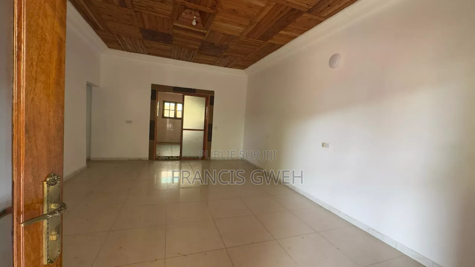 4chbre Duplex dans Francis Gweh, Cocody à Louer