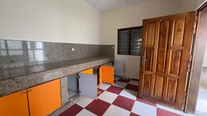 4chbre Duplex dans Francis Gweh, Cocody à Louer