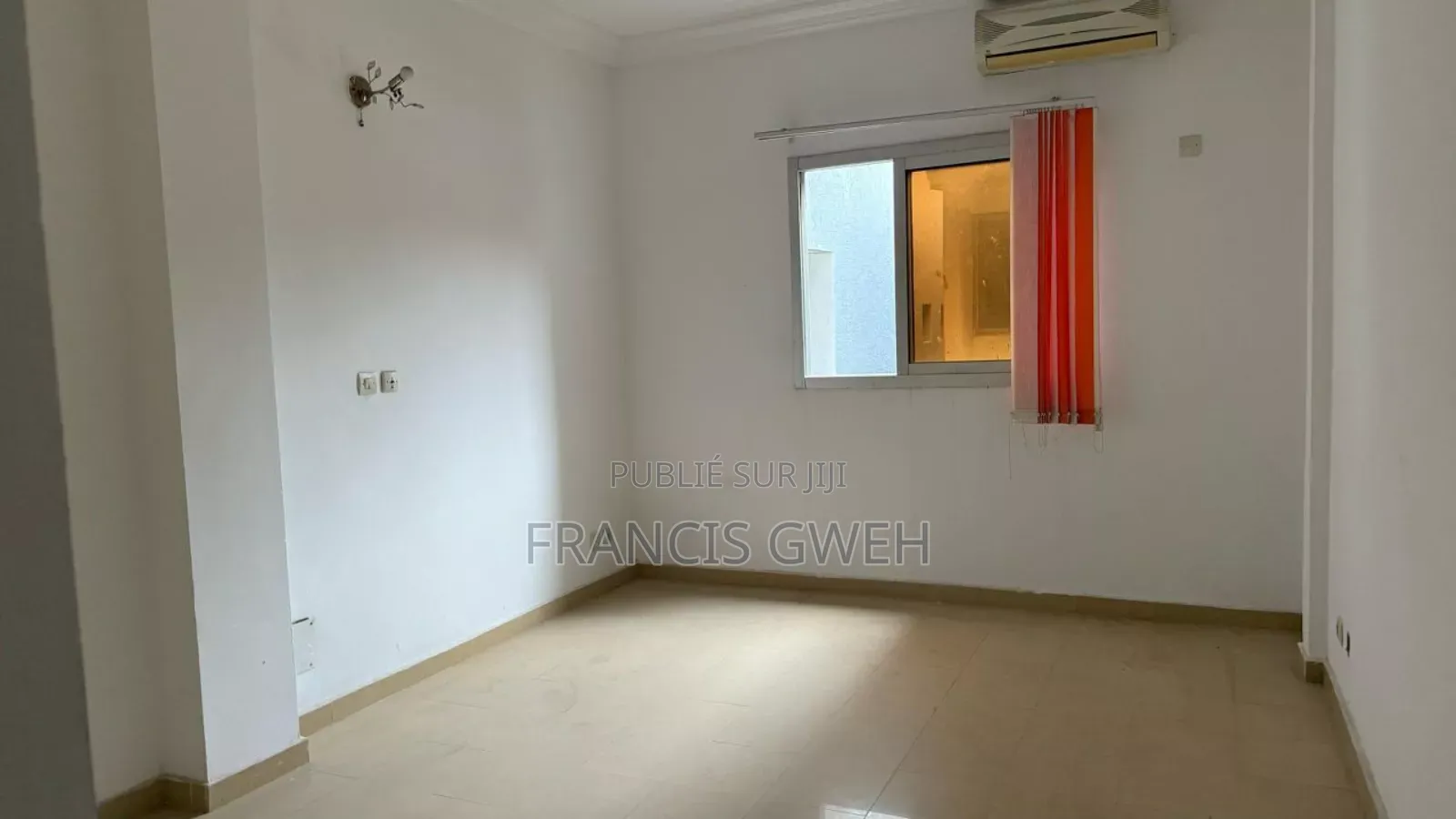 4chbre Duplex dans Francis Gweh, Cocody à Louer