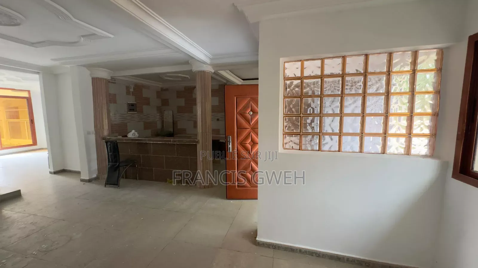 4chbre Duplex dans Francis Gweh, Cocody à Louer