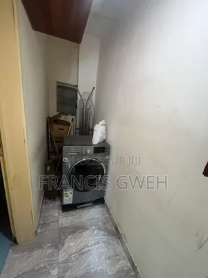 2chbre Appartement dans Francis Gweh, Cocody à Louer