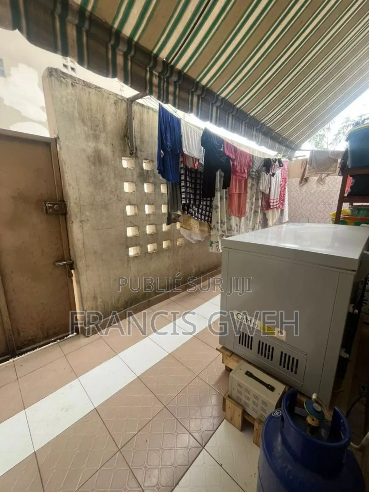 2chbre Appartement dans Francis Gweh, Cocody à Louer