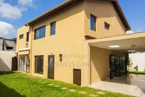4chbre Duplex dans Francis Gweh, Cocody à Louer