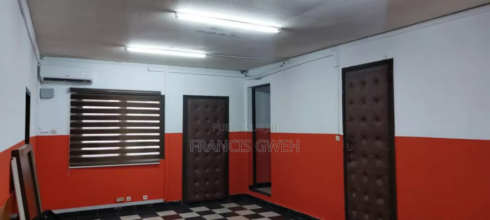 16chbre Villa dans Francis Gweh, Cocody à Louer