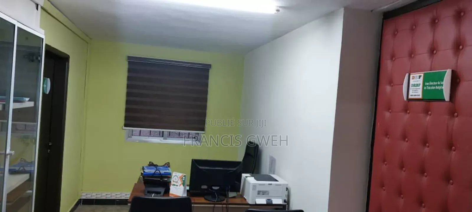 16chbre Villa dans Francis Gweh, Cocody à Louer