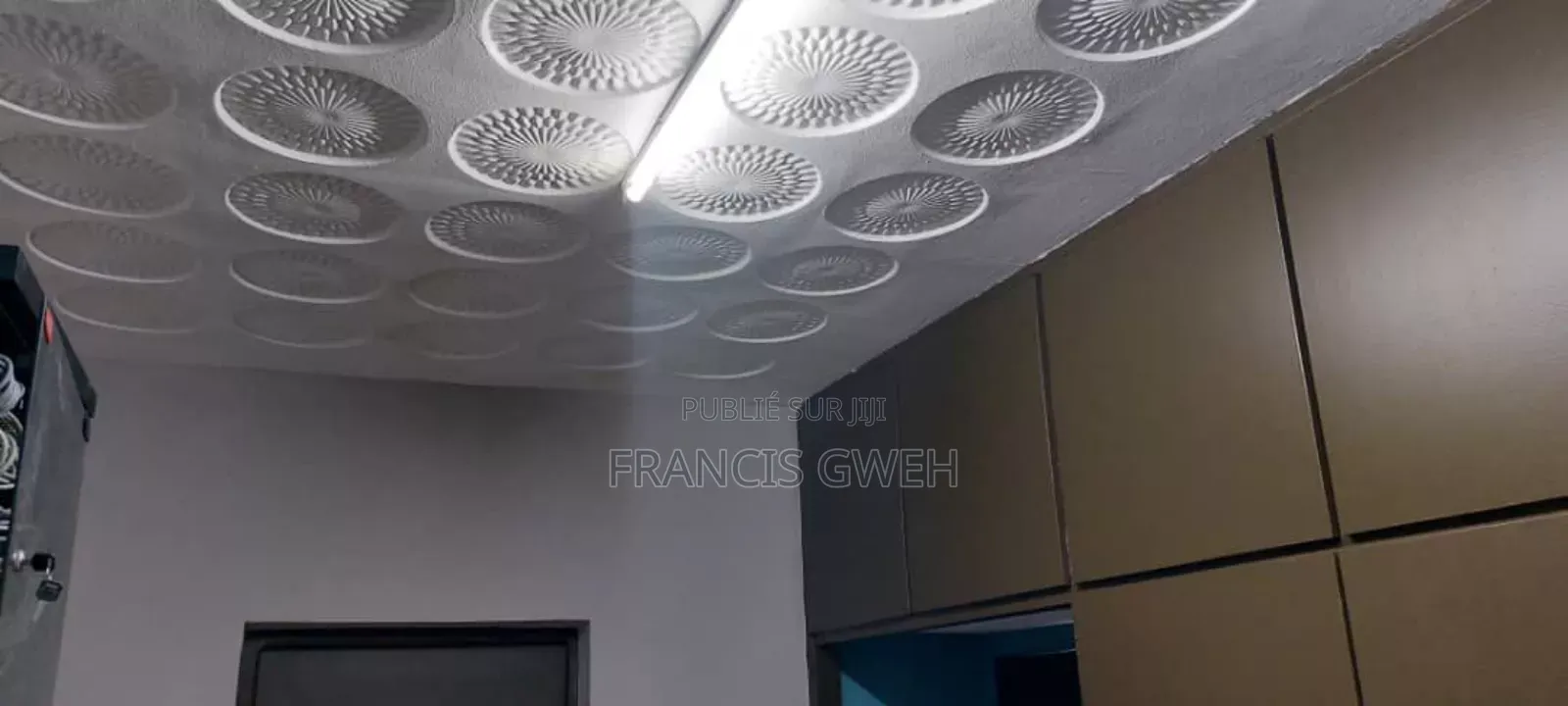 16chbre Villa dans Francis Gweh, Cocody à Louer