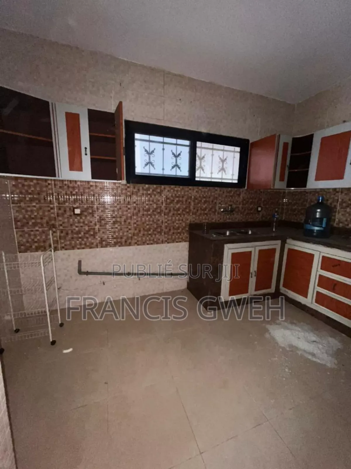 4chbre Duplex dans Francis Gweh, Cocody à Louer