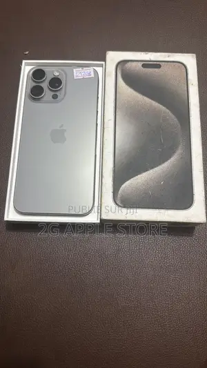 Nouveau Apple iPhone 15 Pro Max 512 GB Gris