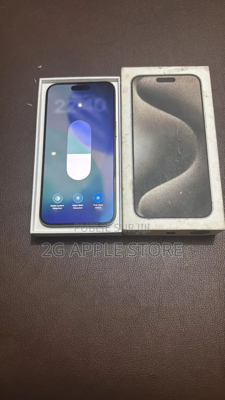 Nouveau Apple iPhone 15 Pro Max 512 GB Gris