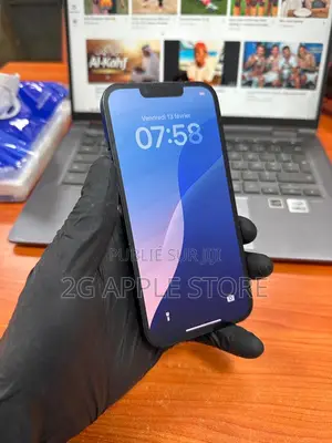 Nouveau Apple iPhone 13 128 GB Black