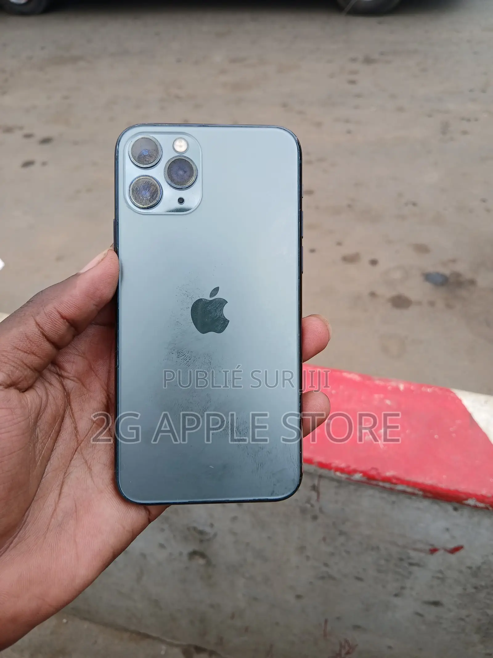 Nouveau Apple iPhone 11 Pro Max 64 GB Gris