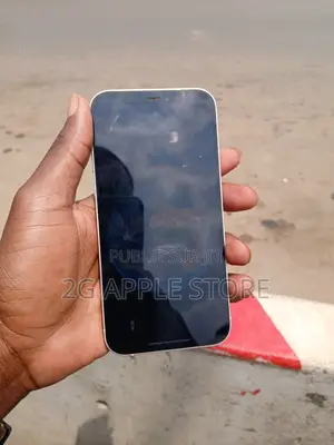 Nouveau Apple iPhone 12 64 GB Doré