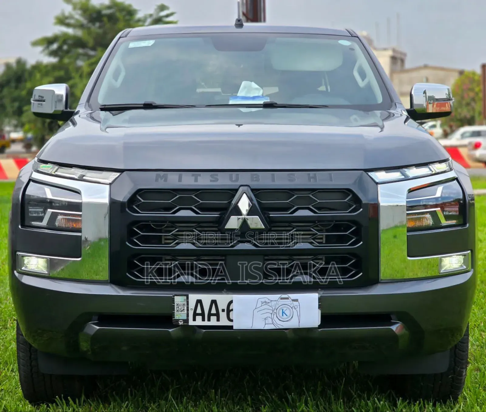 Mitsubishi L200 2025 Gris