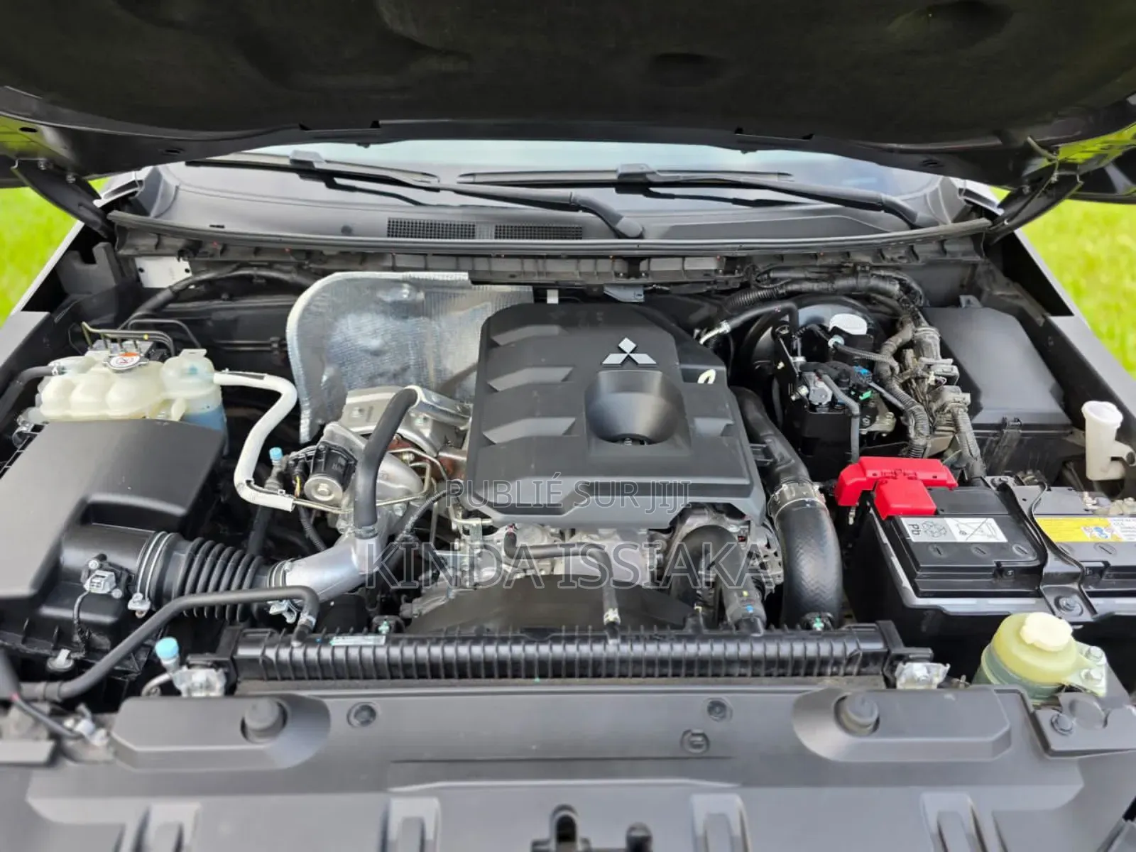 Mitsubishi L200 2025 Gris