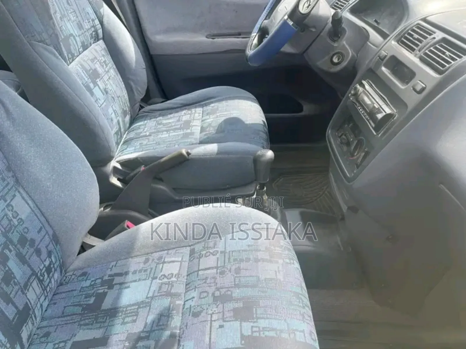 Toyota Picnic 1999 Beige