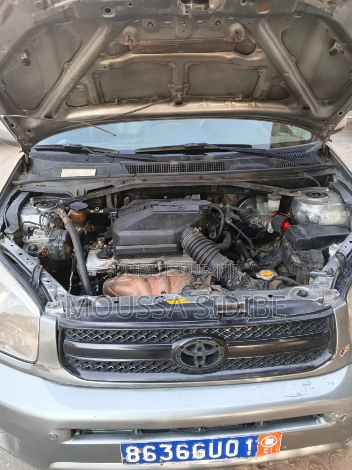 Toyota RAV4 2.0 2005 Gris