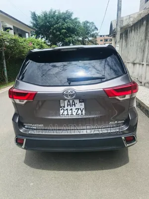 Toyota Highlander XLE 2019 Argenté