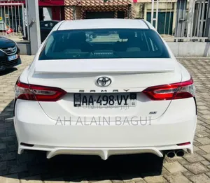 Toyota Camry L FWD 2020 Blanc