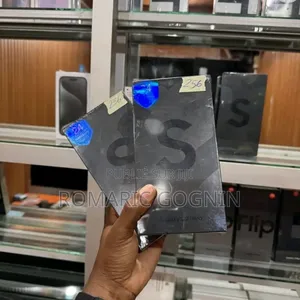 Nouveau Samsung Galaxy S22 Ultra 5G 256 GB Autre