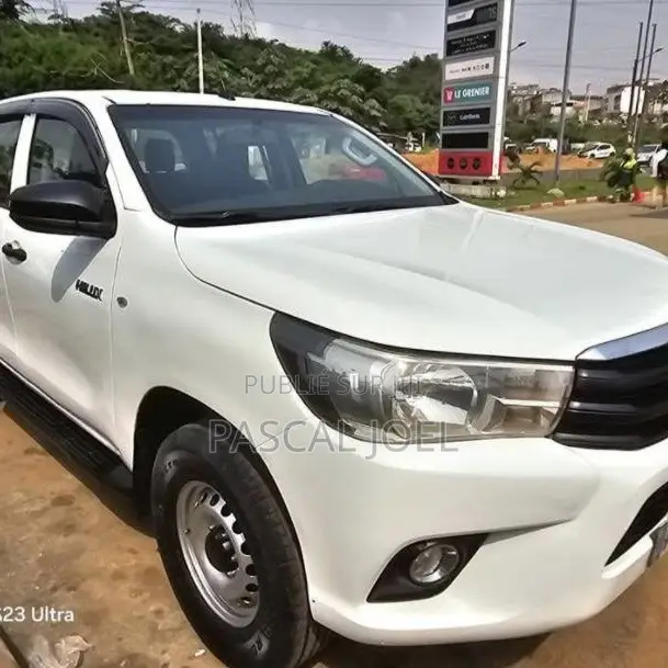 Toyota Hilux 2021 Blanc