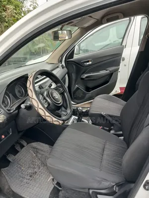 Suzuki Dzire 2024 Blanc