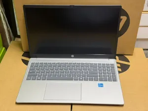 Nouveau Ordinateur Portable HP 15 8GB Intel SSD 512GB