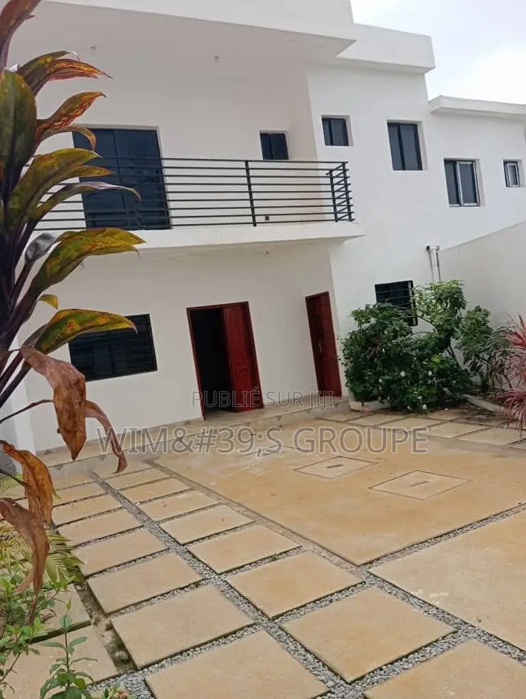 4chbre Duplex dans Wims, Bingerville à Vendre