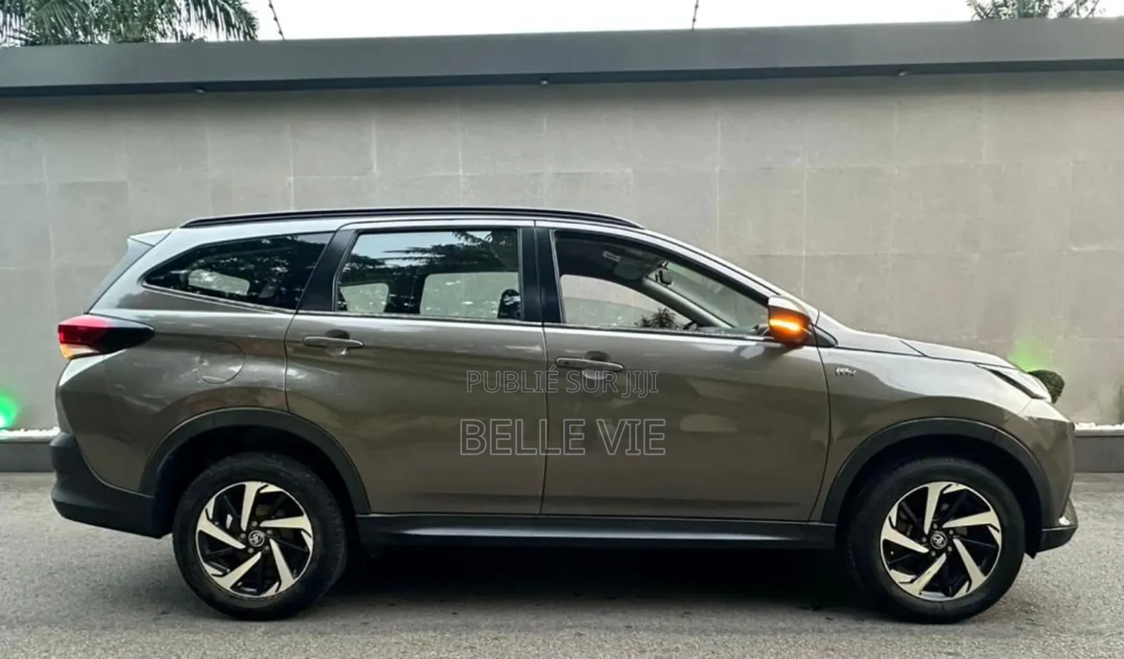 Toyota Rush 2021 Beige