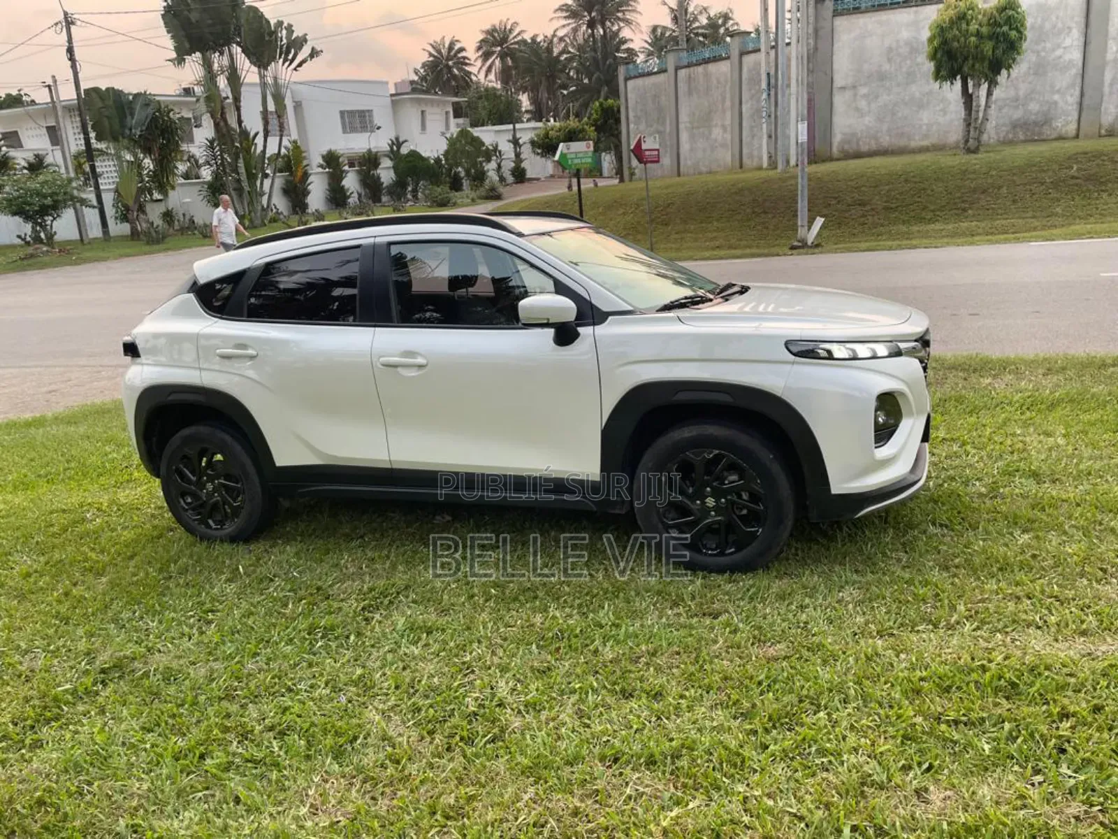 Suzuki Forenza 2024 Blanc