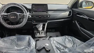 Kia Seltos 2024 Jaune