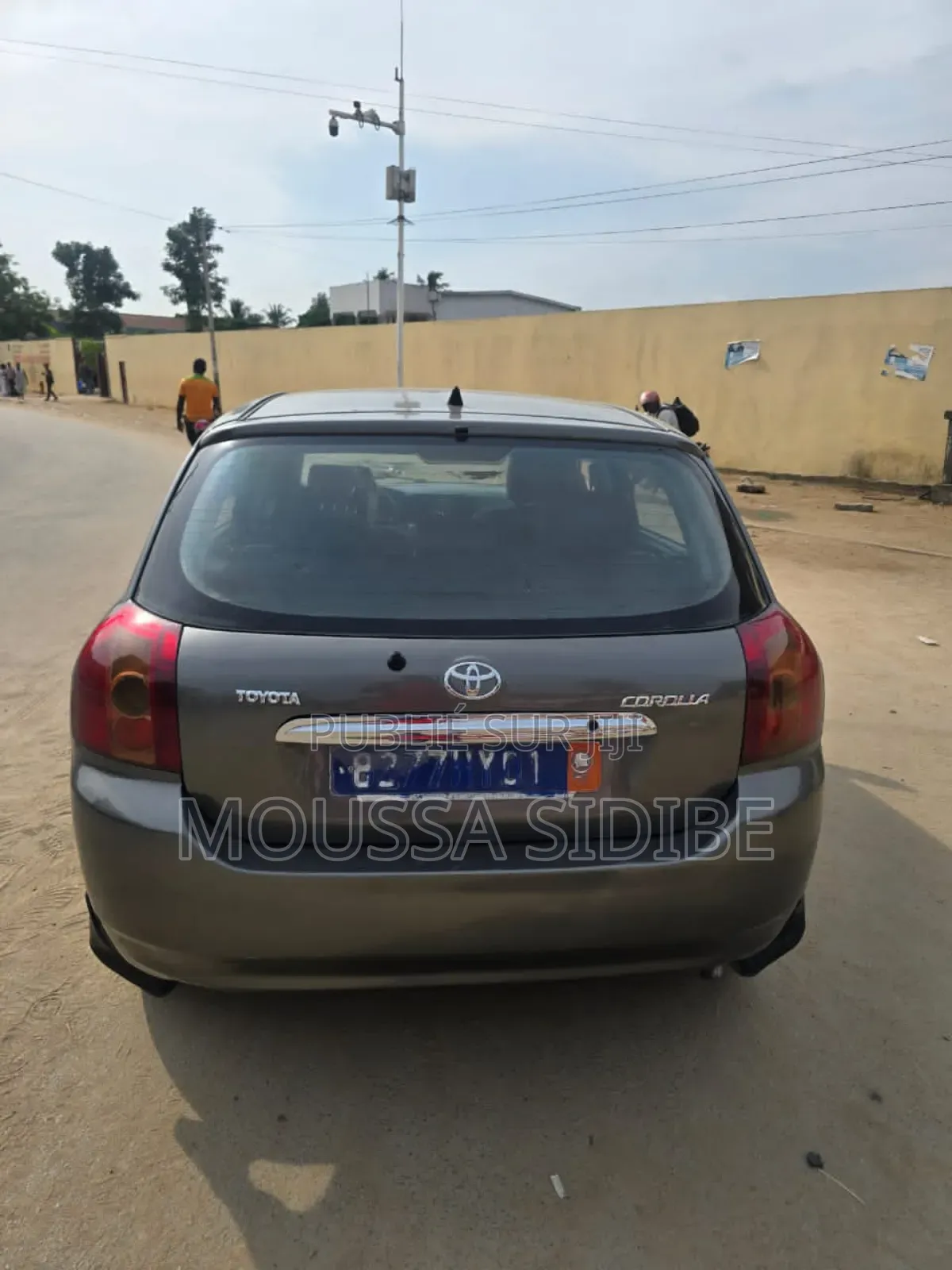 Toyota Corolla 1.4 C 2005 Gris