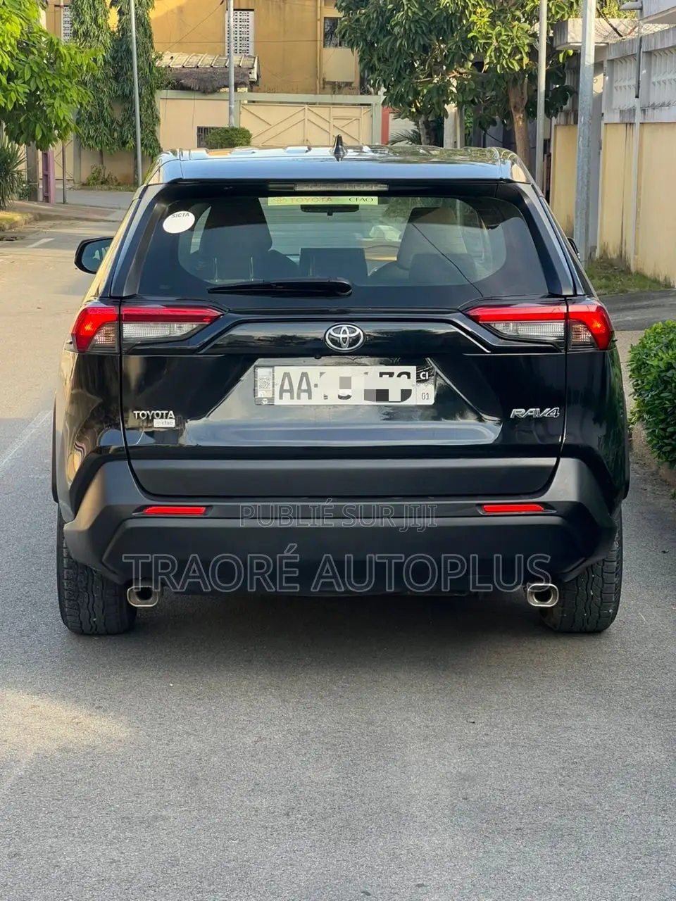 Toyota RAV4 LE AWD 2020 Black