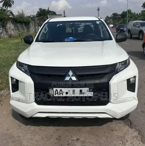 Mitsubishi L200 2024 Blanc