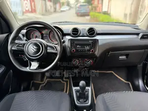 Suzuki Swift 2023 Bleu