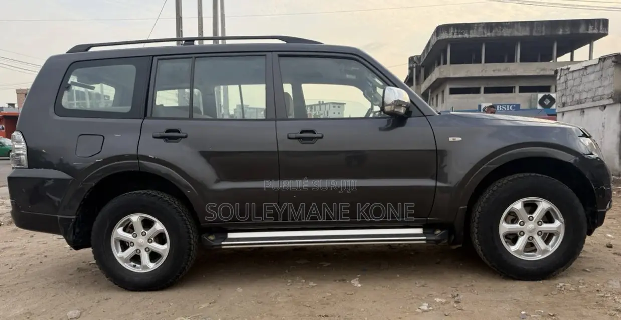 Toyota Land Cruiser Prado 2015 Black