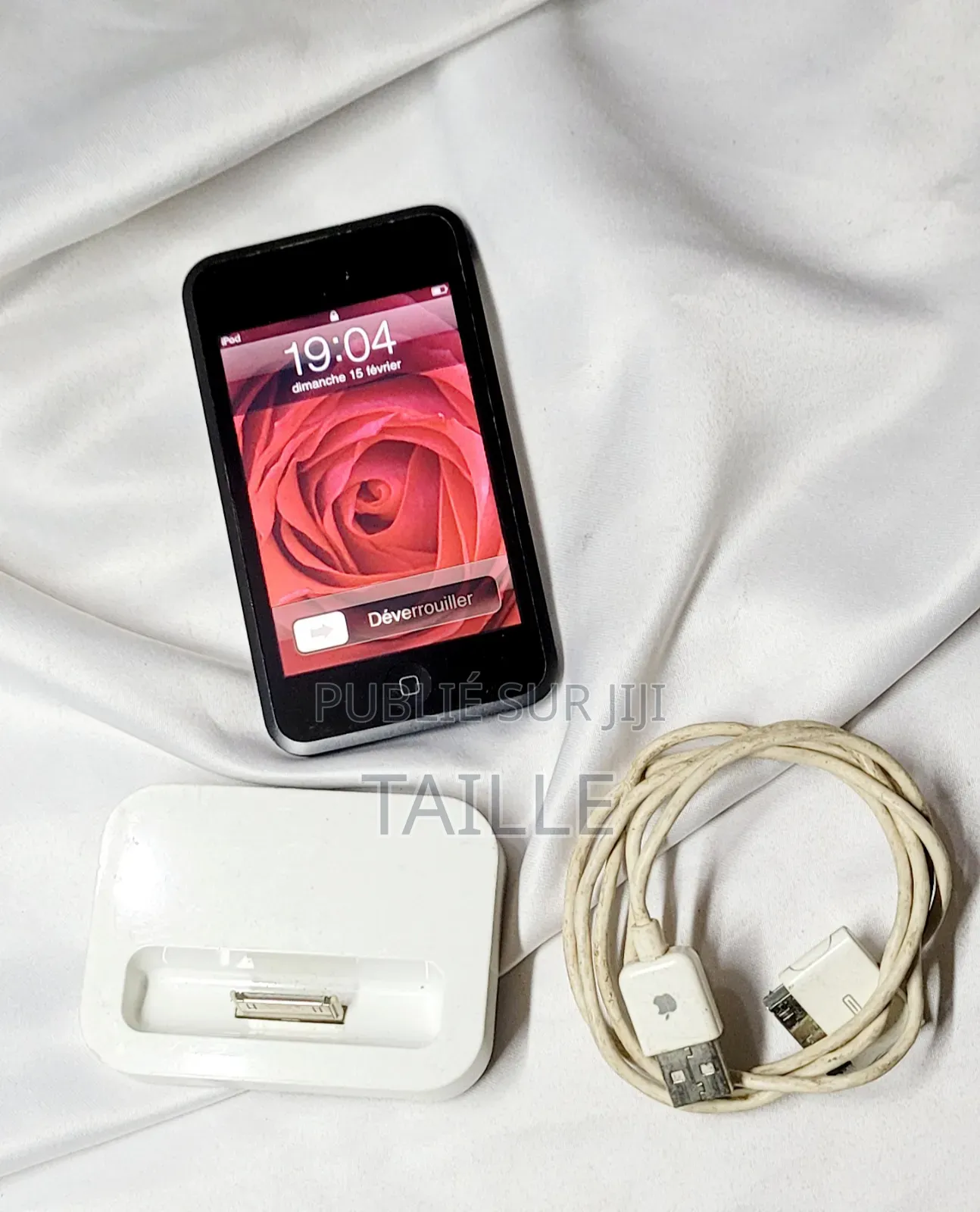 Apple iPod Touch, Avec Dock