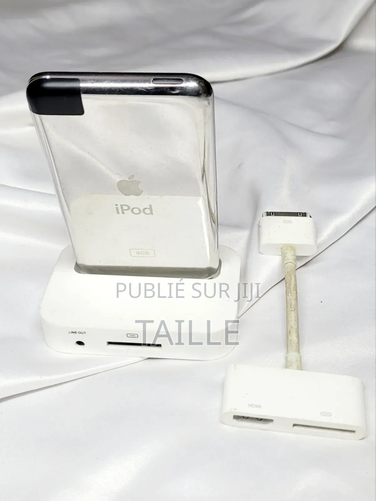 Apple iPod Touch, Avec Dock