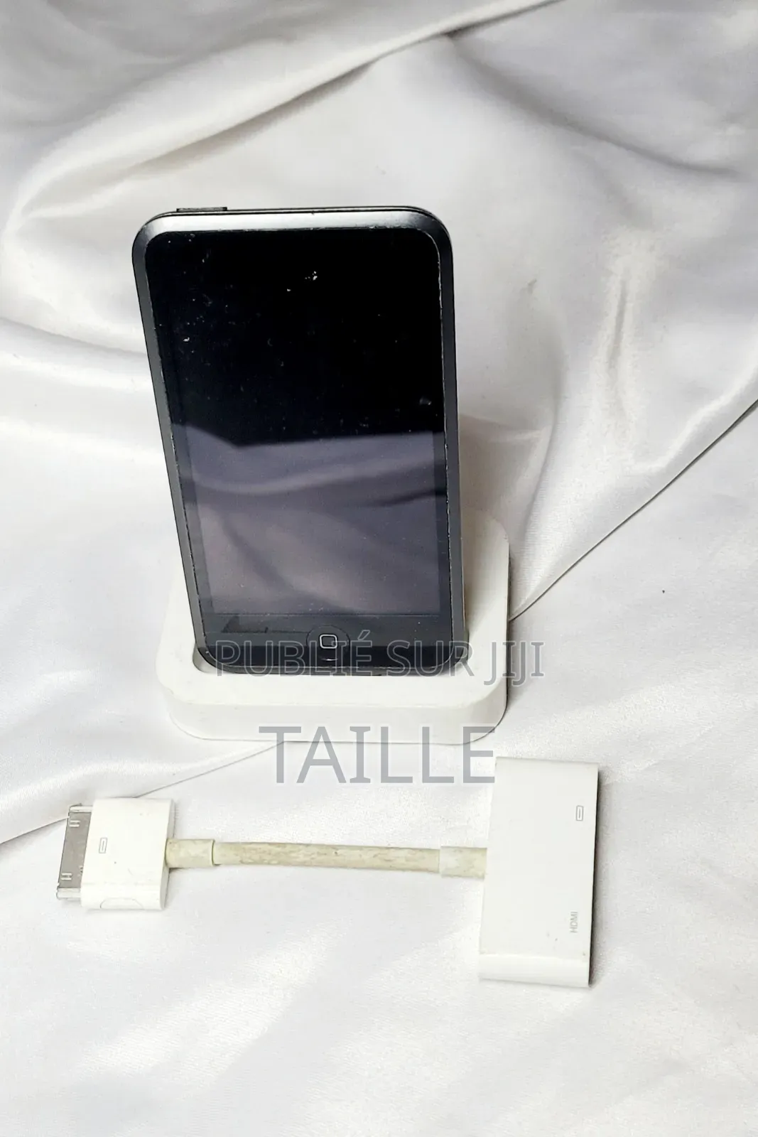 Apple iPod Touch, Avec Dock