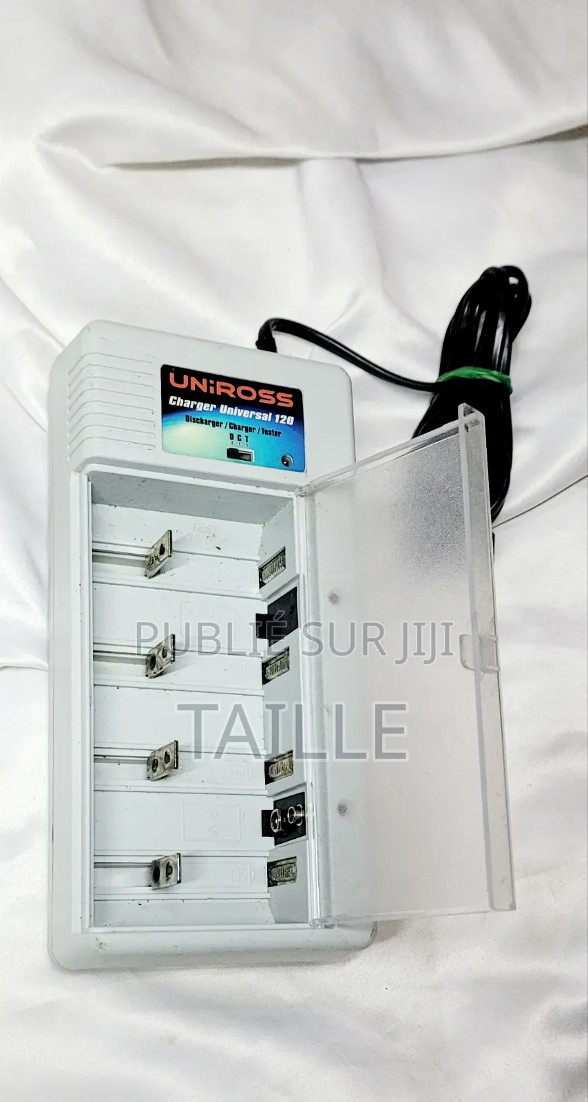 Chargeur De Piles Universel