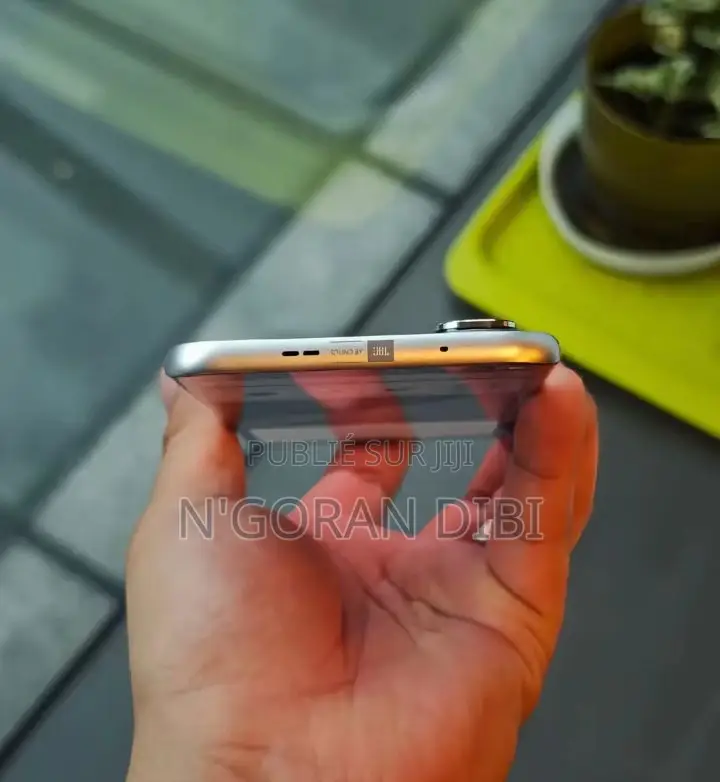 Nouveau Infinix Hot 60 Pro+ 128 GB Gris