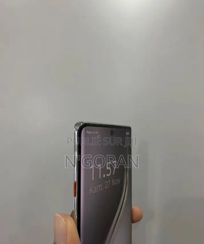 Nouveau Tecno Camon 40 Pro 4G 256 GB Vert