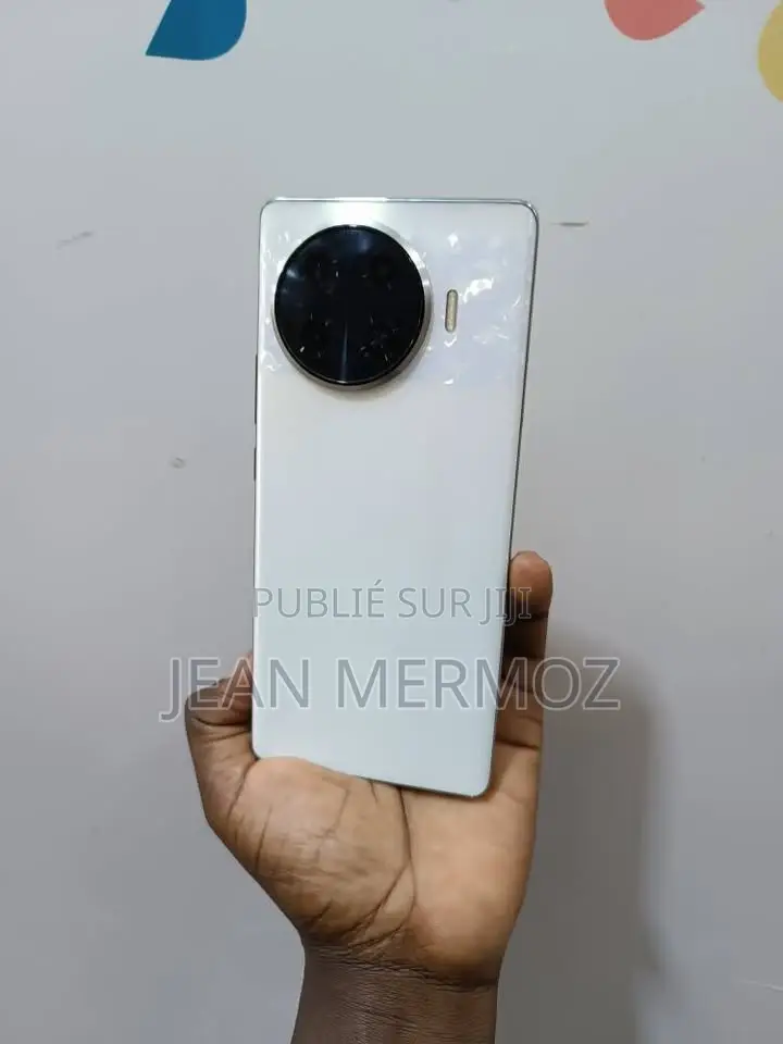 Nouveau Tecno Spark 20 Pro Plus 256 GB Blanc