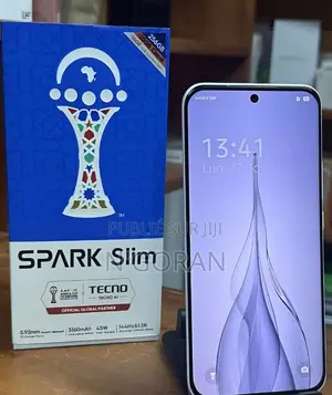 Nouveau Tecno Spark Slim 256 GB Blanc