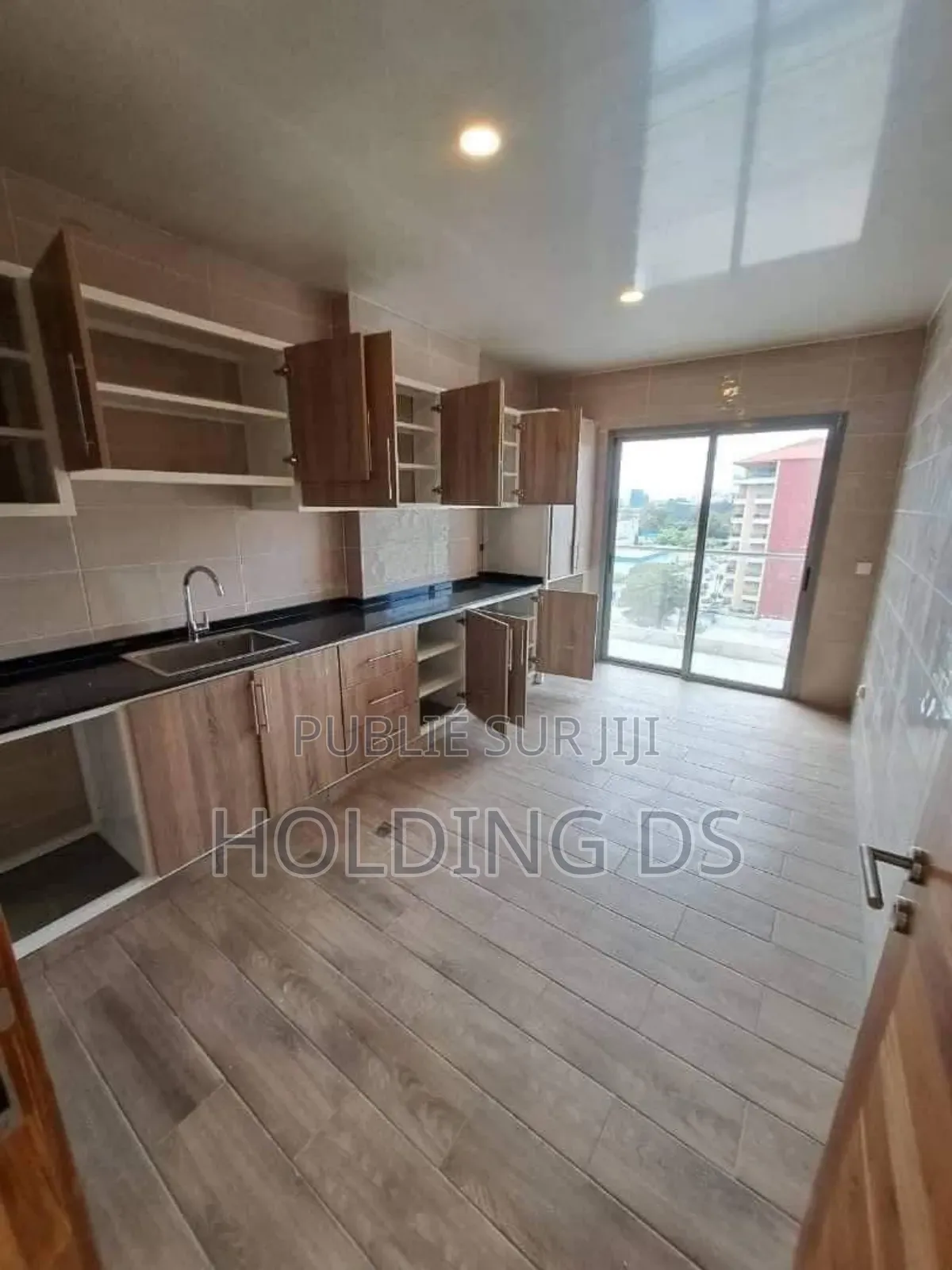 Furnished 2chbre Appartement dans Location Immobilière, Cocody à Louer